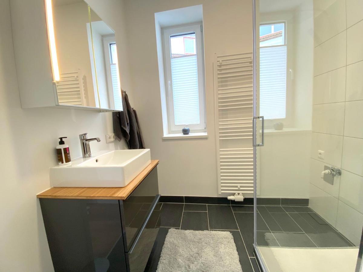 White Inn - Kuschelige Ferienwohnung Mürzzuschlag Kültér fotó